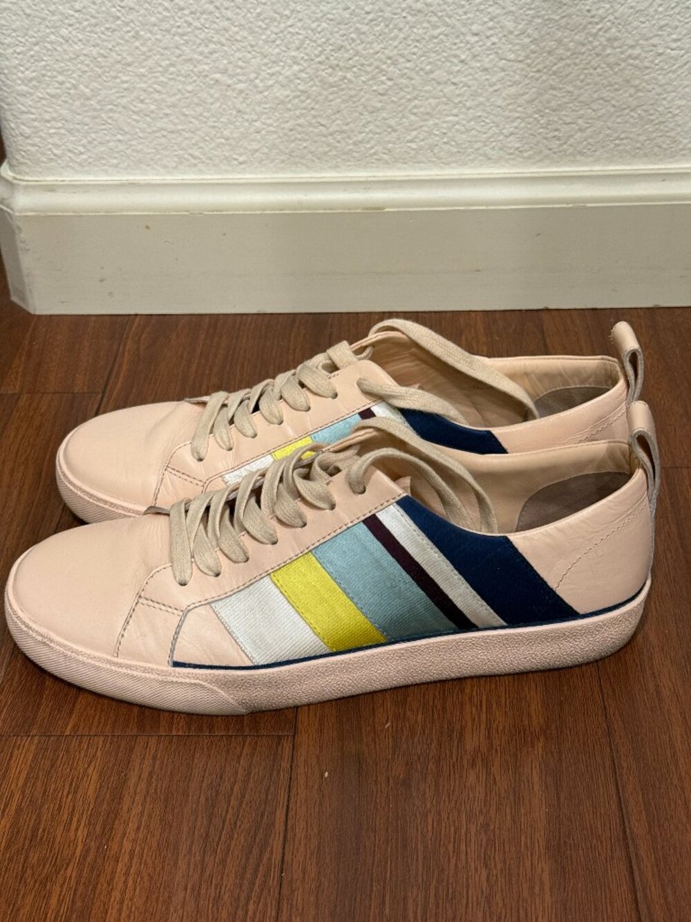 DVF Diane von Furstenberg Leather Stripe Sneakers Size 9